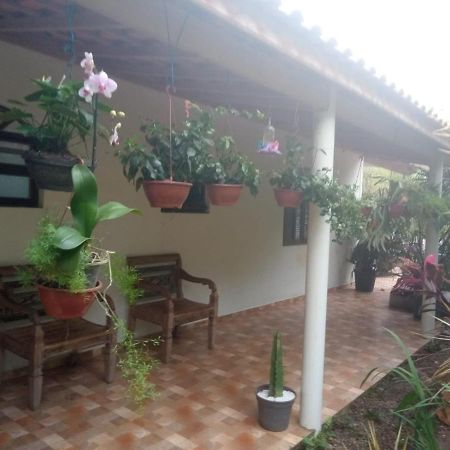 Suites Proximo Ao Rio Jaguareguava Em Bertioga Exterior photo